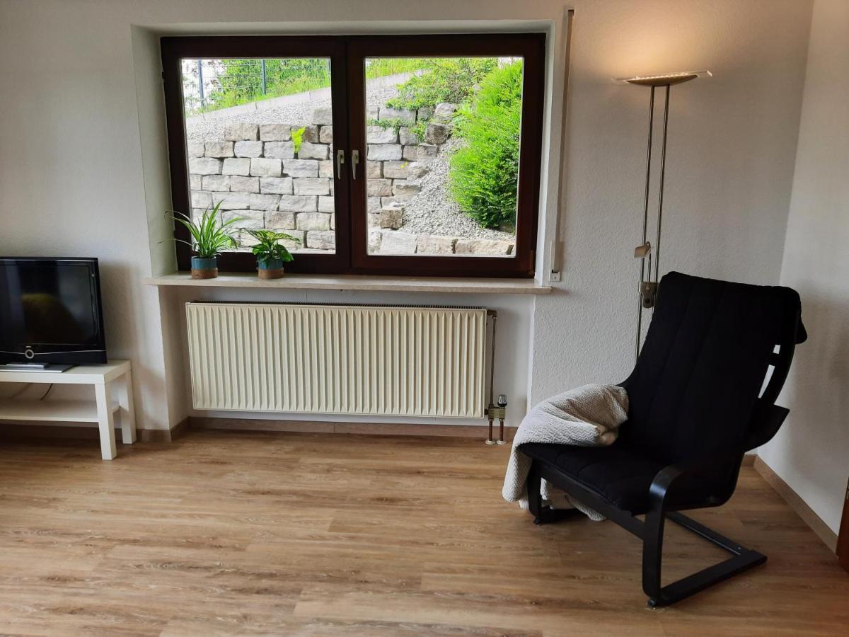 تيتنانغ Moderne Wohnung Im Grunen Mit Schoner Terasse المظهر الخارجي الصورة